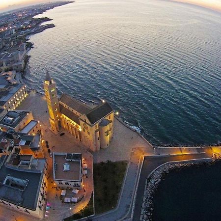 No Tag Urban Hotel Trani Luaran gambar