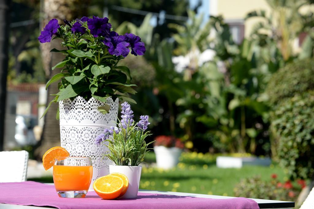 No Tag Urban Hotel Trani Luaran gambar