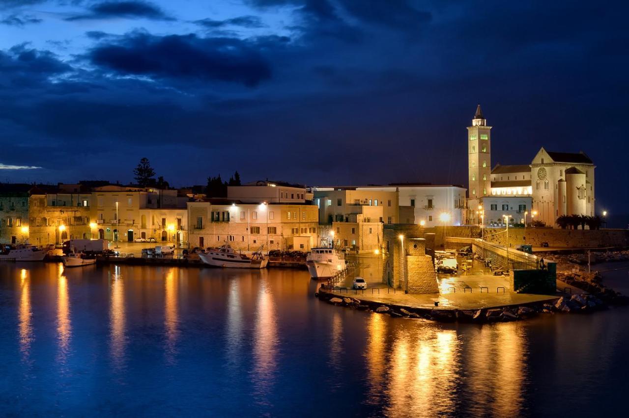 No Tag Urban Hotel Trani Luaran gambar